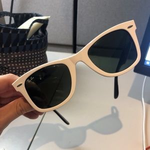 White Ray Bands & Case